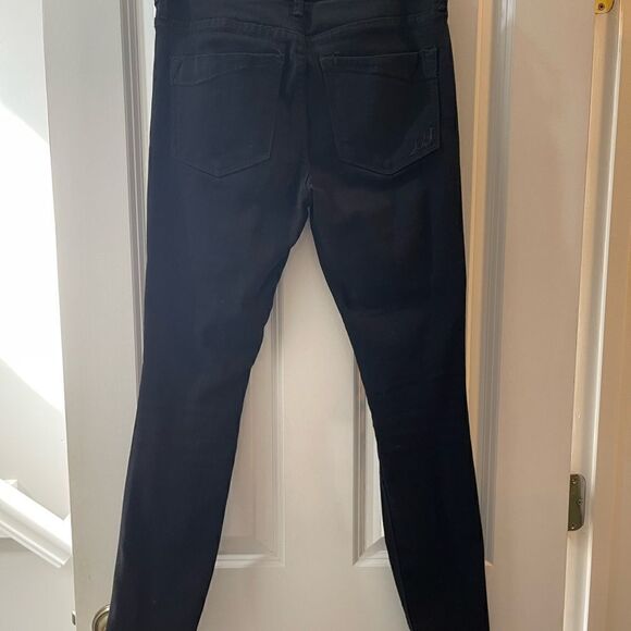 Express black distressed mid rise jegging Size 4 short - Picture 3 of 5